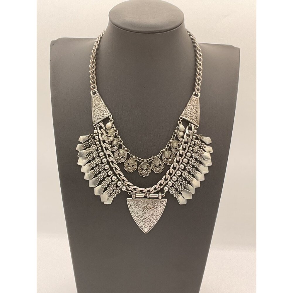 ETC Silver Tone Statement Necklace With Ornate Accents & Chain Detail